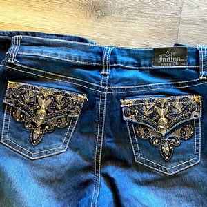 Love indigo premium jeans with studded pockets